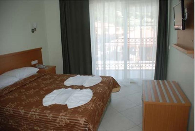 Celay Hotel Ölüdeniz Esterno foto