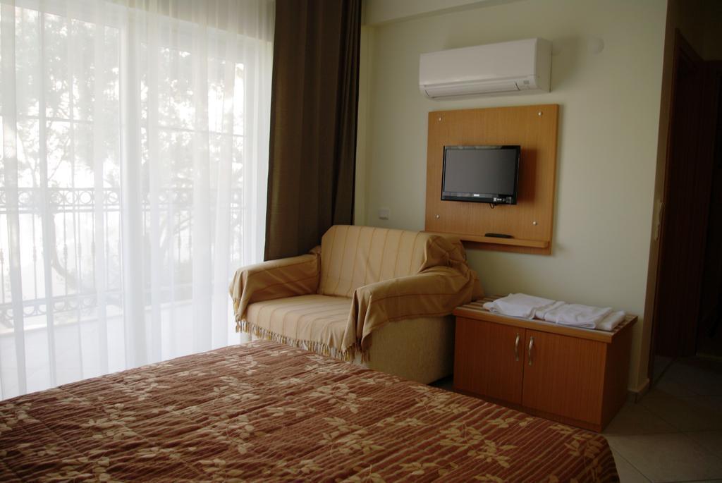 Celay Hotel Ölüdeniz Esterno foto
